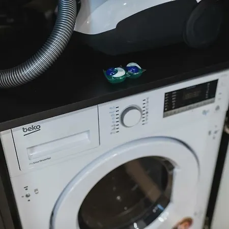 Lägenhet Yoursecondflat Grzybowska