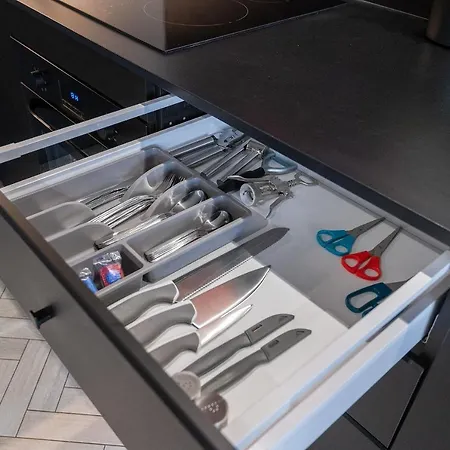 Apartman Yoursecondflat Grzybowska *