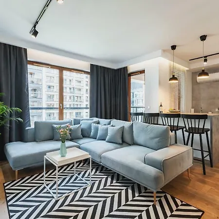 Apartman Yoursecondflat Grzybowska *