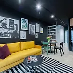 Apartment Yoursecondflat Grzybowska Warschau