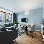 Apartment Yoursecondflat Grzybowska Warschau